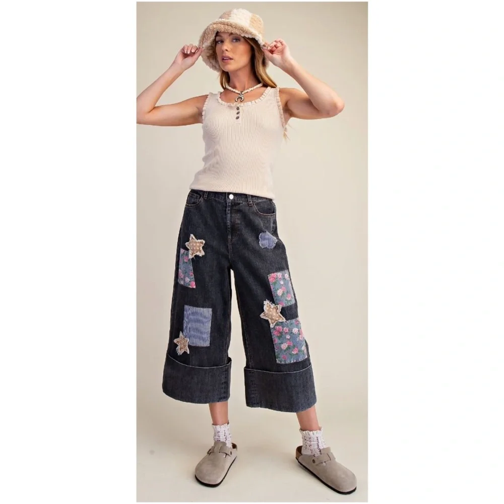 easel Black Cropped Wide-Leg Jeans with Floral & Patchwork Stars NWOT - Picture 2 of 4